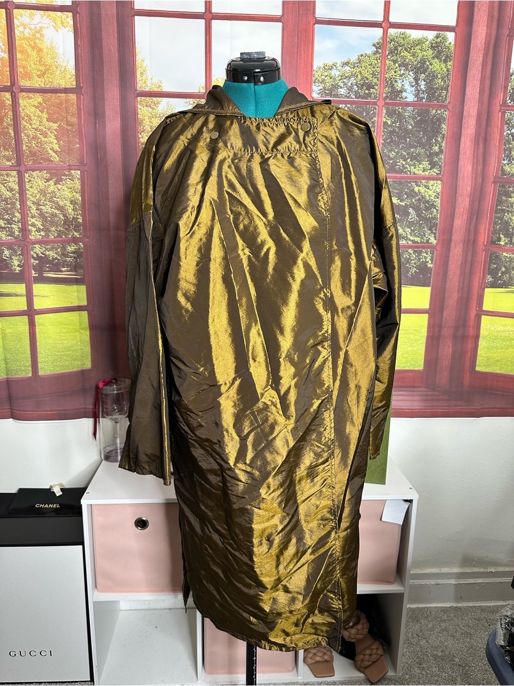 totes Metallic Gold Hooded Rainwear